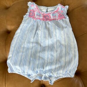 Vineyard vines onesie size 12-18 months